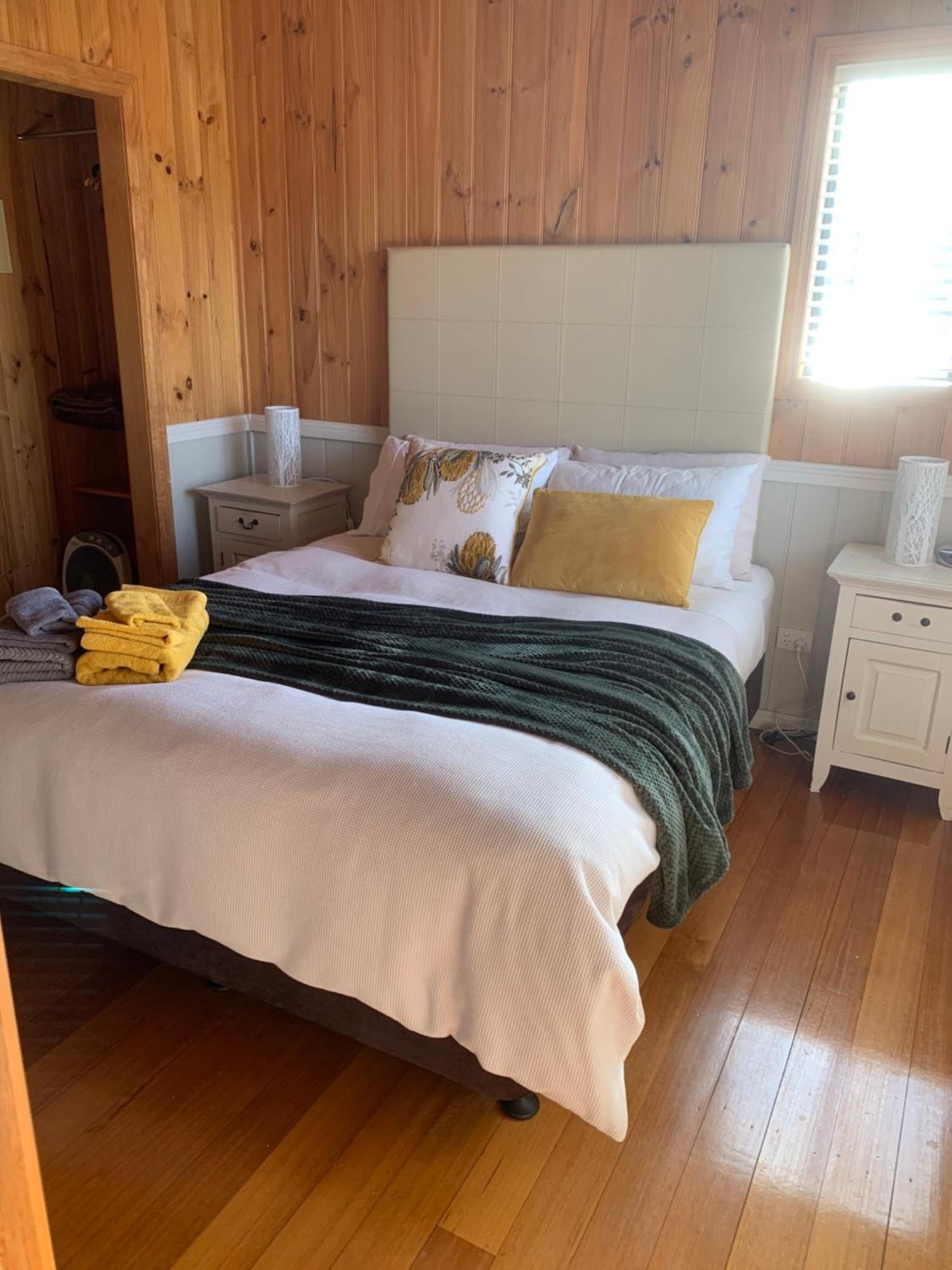 Hazelcreek Cottages Exeter エクステリア 写真
